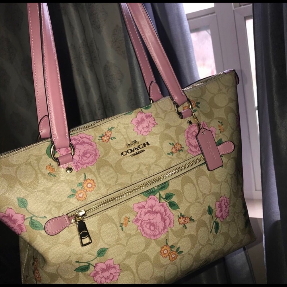 A coach signature rose print gallery tote - Picture 1 of 3